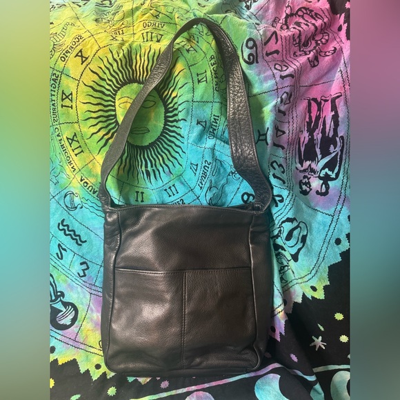 Sven of Berkeley leather wide strap black tote - Picture 6 of 7